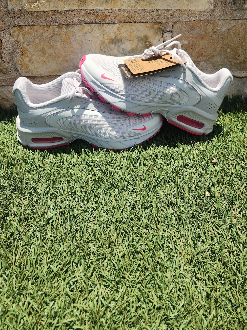 Nike Air Max Fire Women's Sneakers - Phantom/Hyper Pink